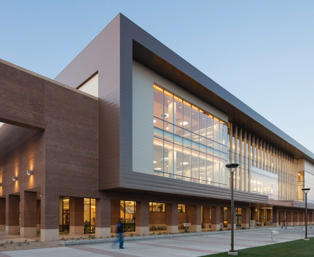 ASU West Campus Sun Devil Fitness Complex